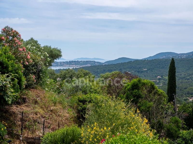 Maison - 157 m² - 7 pièces