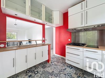 Maison - 185 m² - 9 pièces