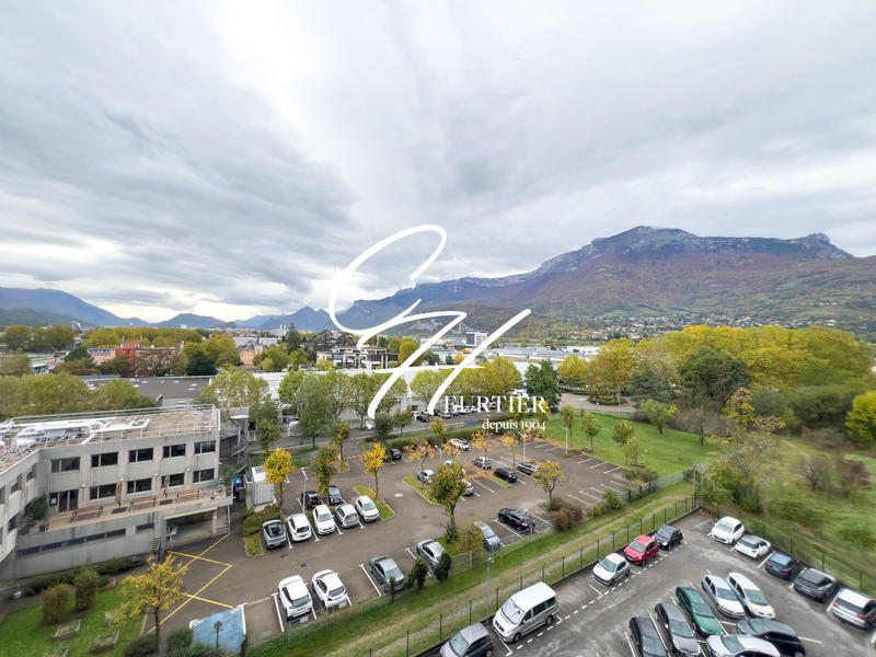 Appartement - 98 m² - 4 pièces