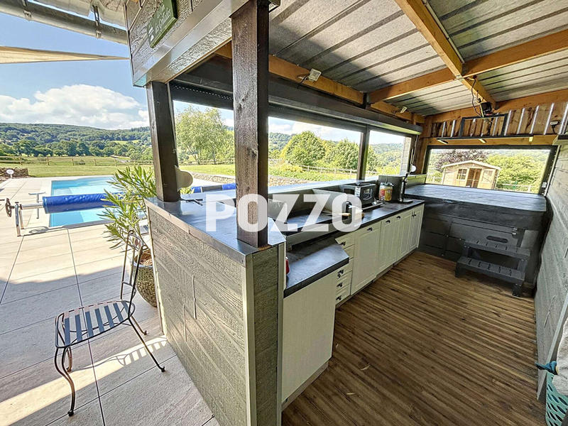 Maison - 187 m² - 7 pièces