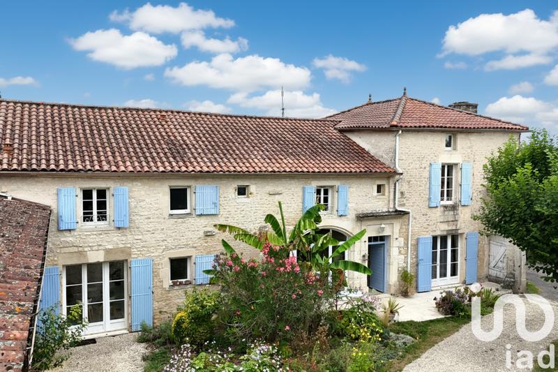 Maison - 279 m² - 10 pièces