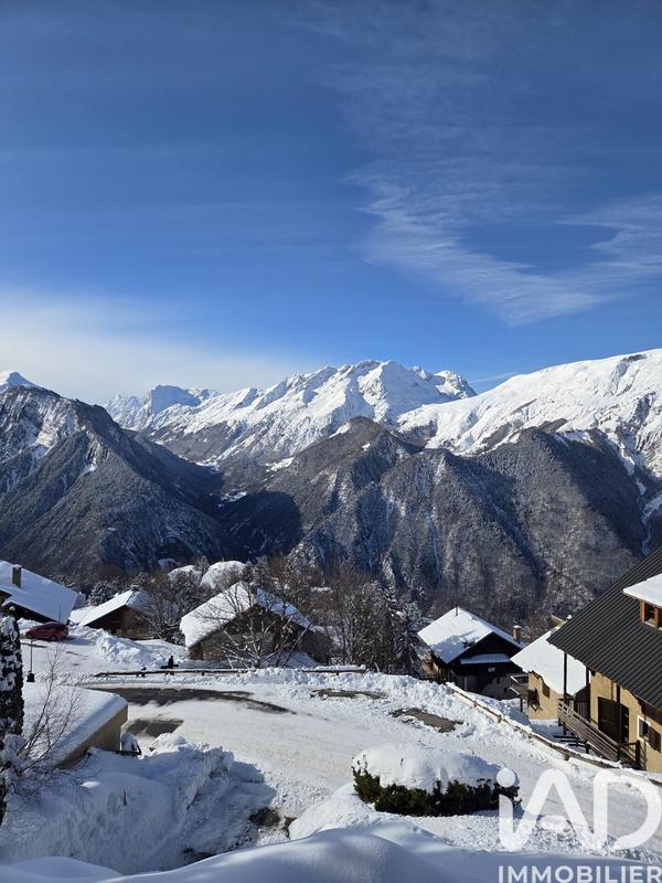 Châlet - 163 m² - 9 pièces