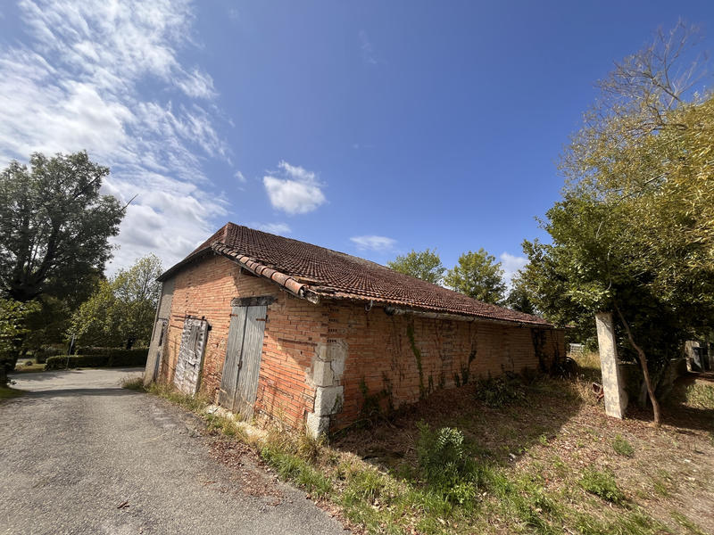 Maison - 300 m² - 5 pièces