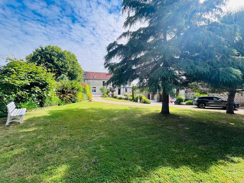 Maison ancienne - 183 m² - 7 pièces