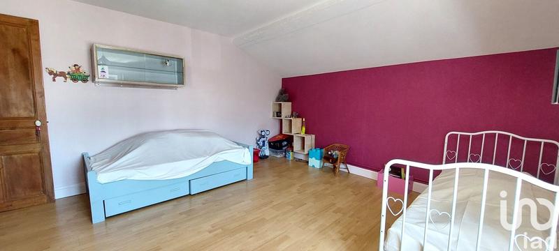 Maison - 325 m² - 10 pièces