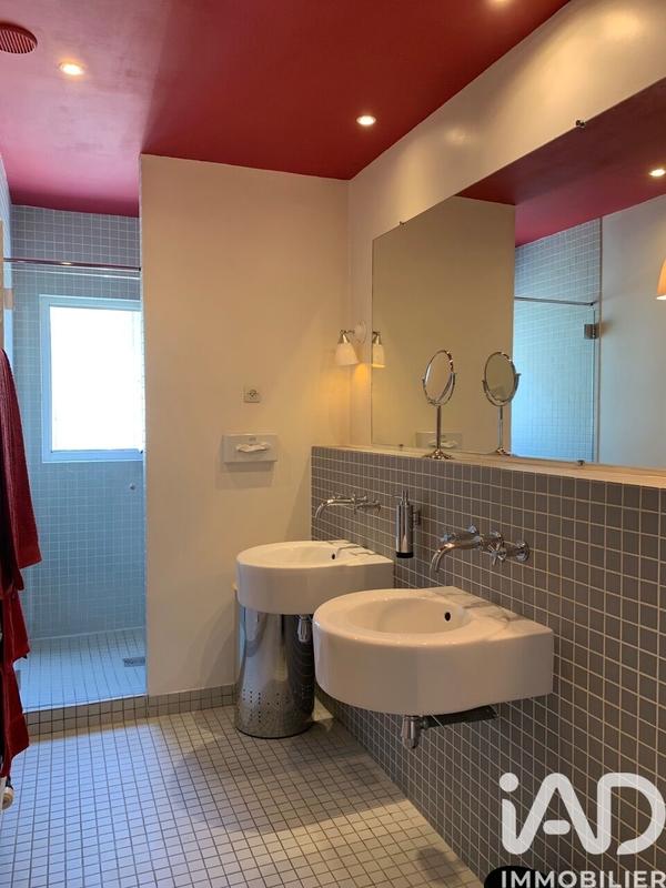 Maison de maîtres - 350 m² - 11 pièces