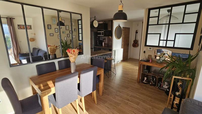 Maison - 95 m² - 6 pièces