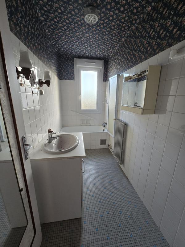 Maison traditionnelle - 125 m² - 6 pièces