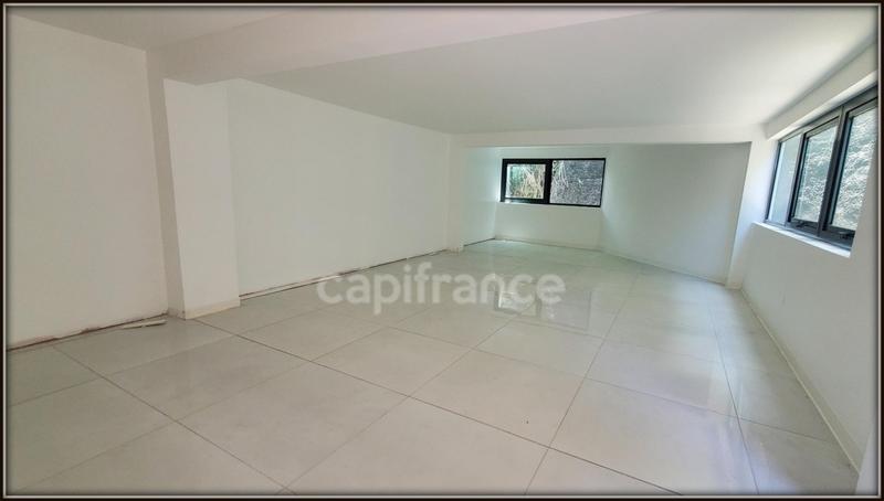 Bureau - 50 m² - 1 pièce