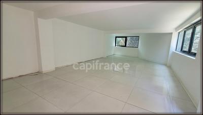 Bureau - 50 m² - 1 pièce