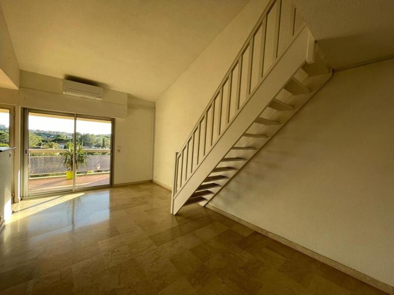 Appartement - 80 m² - 3 pièces