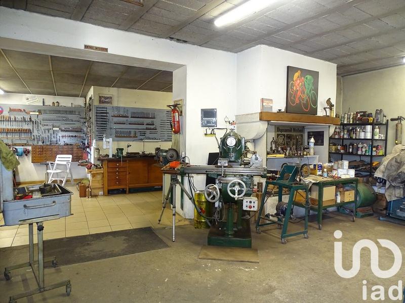 Maison - 200 m² - 8 pièces