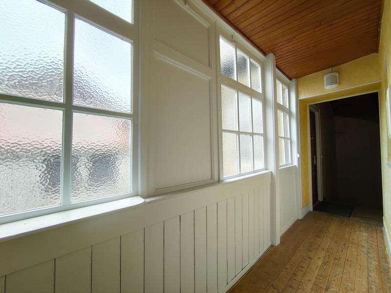 Maison - 215 m² - 9 pièces