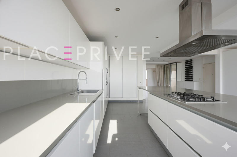 Appartement - 96 m² - 4 pièces