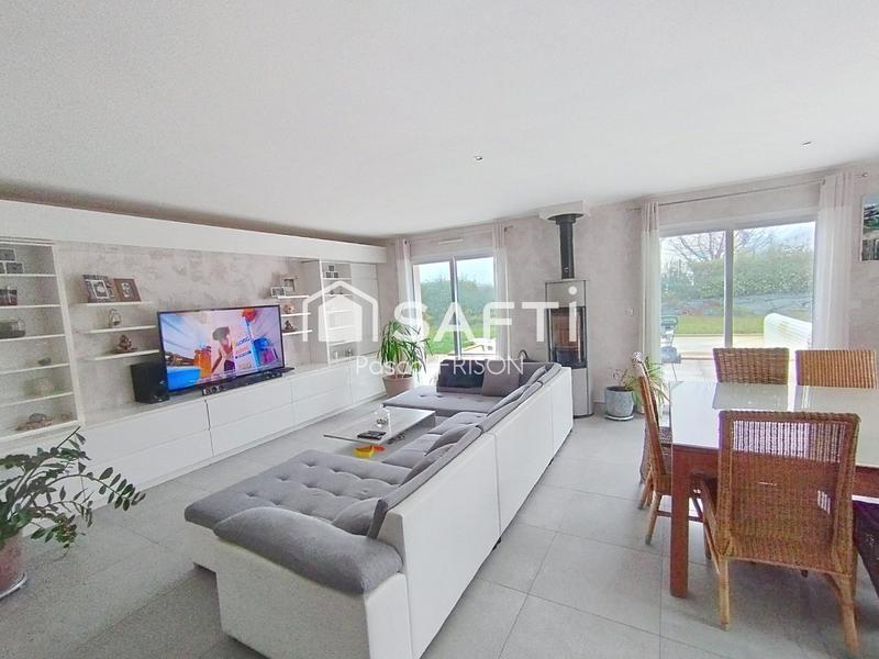 Maison - 196 m² - 7 pièces