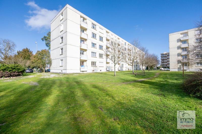 Appartement - 80 m² - 5 pièces