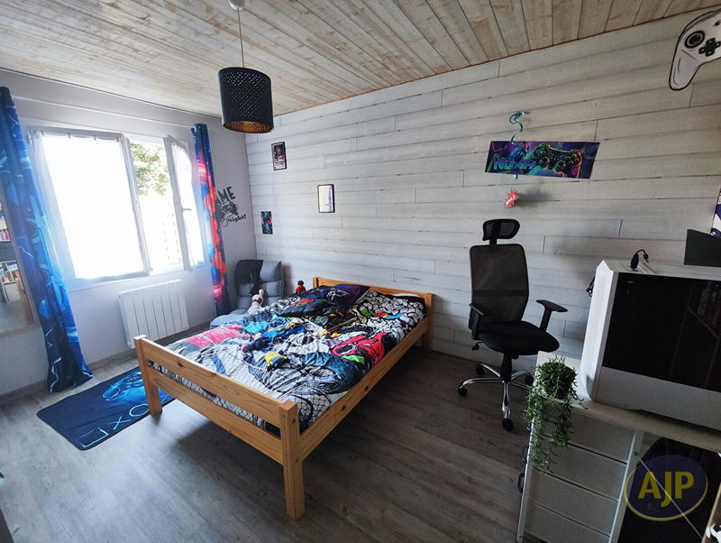 Maison - 111 m² - 4 pièces