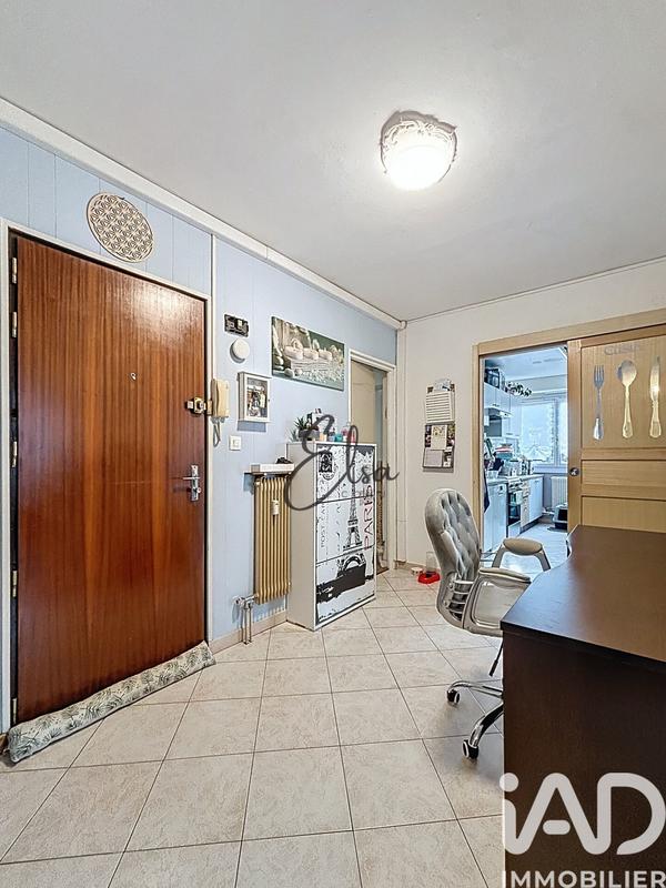 Appartement - 93 m² - 5 pièces