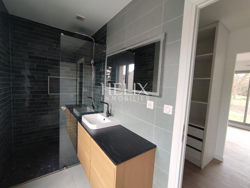 Maison - 172 m² - 6 pièces