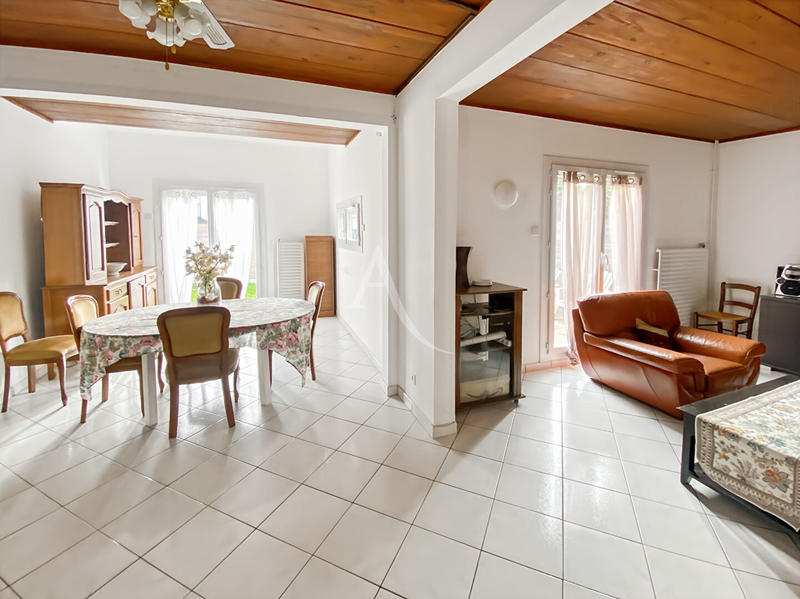 Maison - 106 m² - 6 pièces