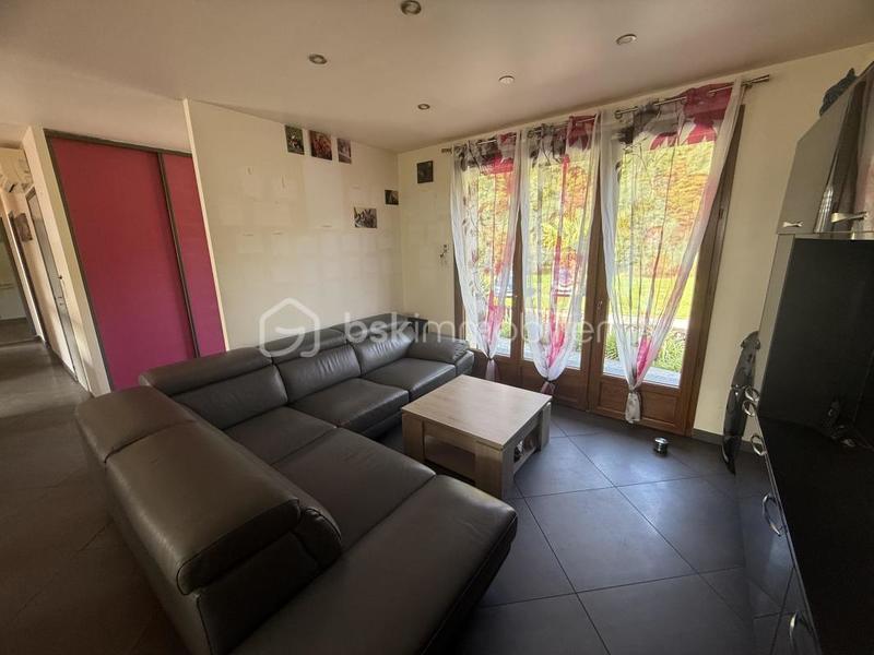 Pavillon - 90 m² - 6 pièces