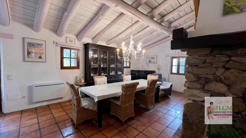 Gîte - 253 m² - 5 pièces