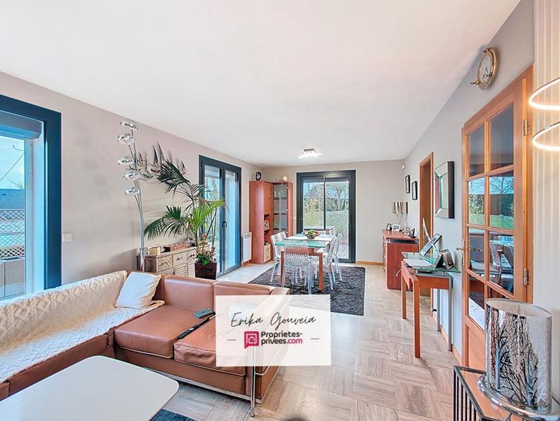 Maison - 123 m² - 7 pièces