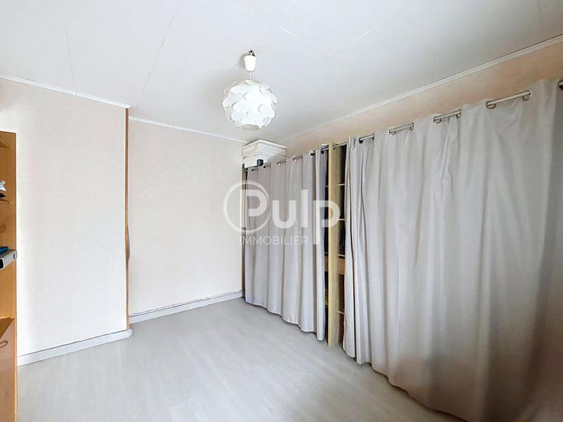 Maison - 98 m² - 6 pièces