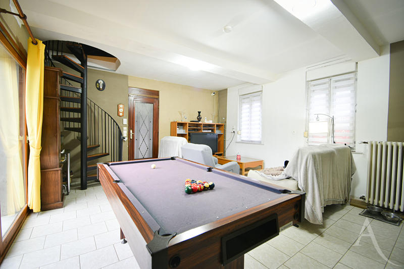 Maison - 170 m² - 6 pièces