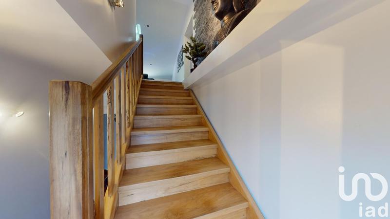 Maison - 270 m² - 9 pièces