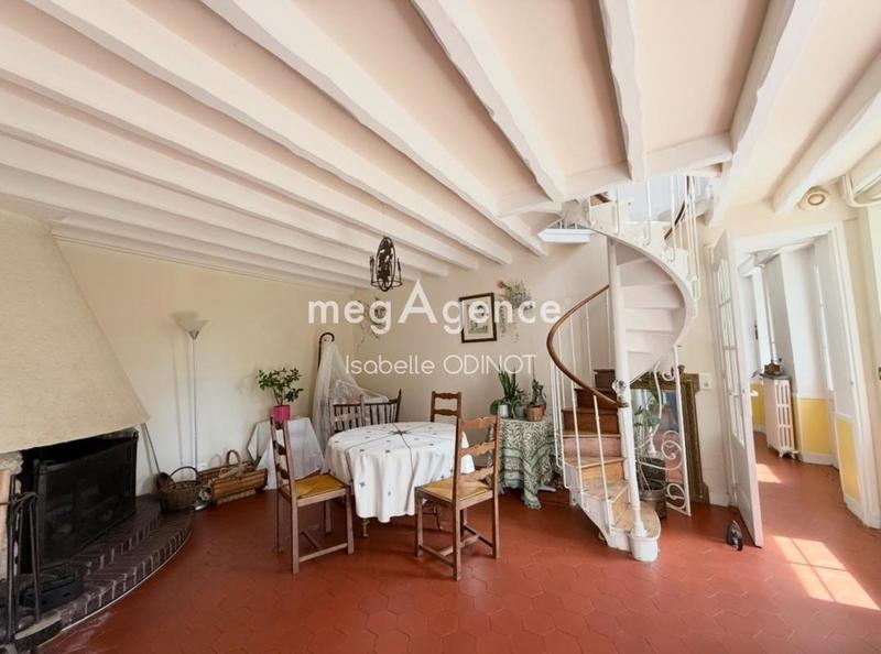 Longère - 233 m² - 8 pièces