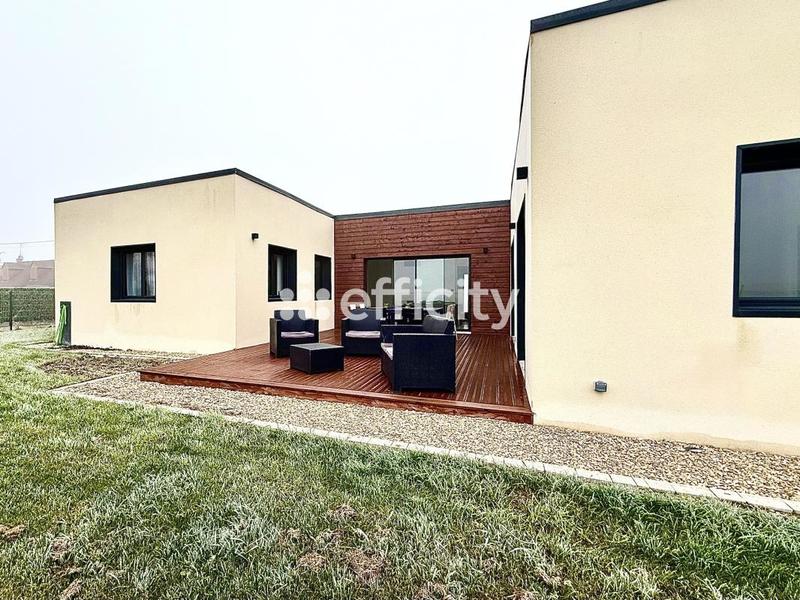 Maison - 147 m² - 6 pièces