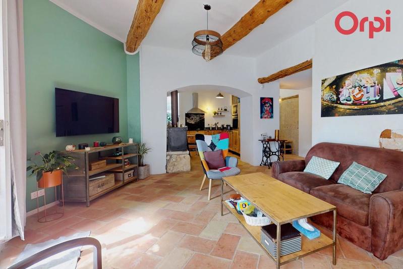 Maison - 245 m² - 6 pièces