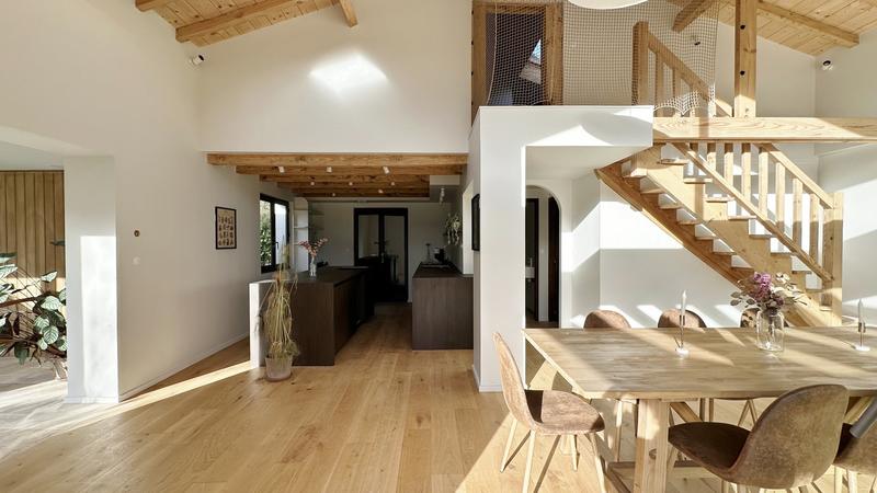 Maison - 170 m² - 5 pièces