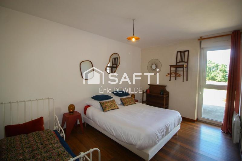 Maison - 198 m² - 7 pièces