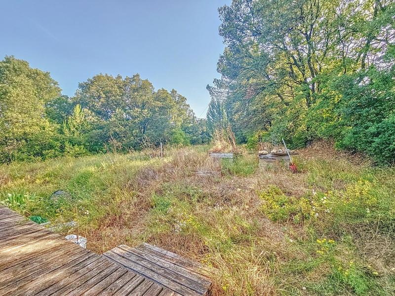 Maison - 260 m² - 9 pièces