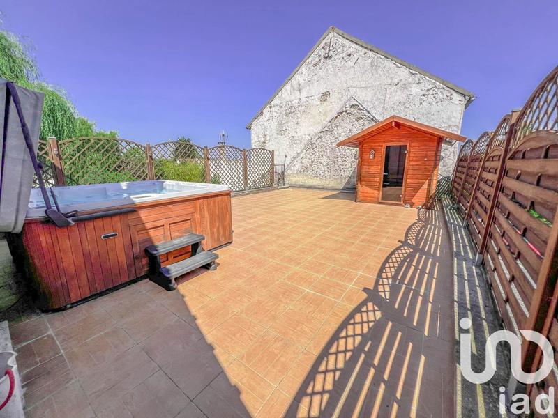 Maison - 267 m² - 8 pièces