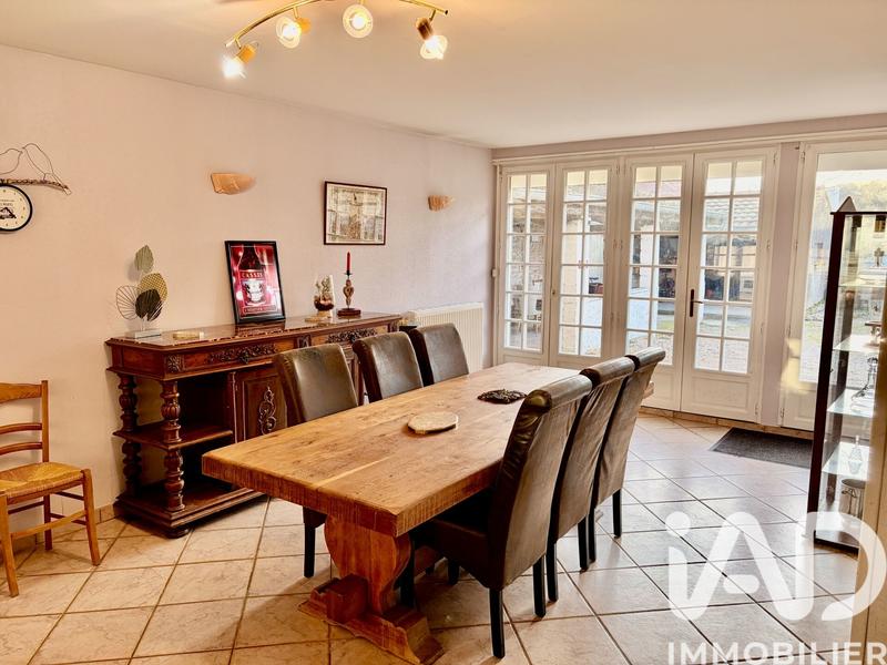 Maison - 145 m² - 7 pièces