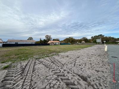 Terrain constructible - 800 m²