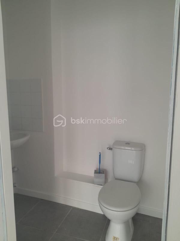 Local commercial - 24 m² - 1 pièce