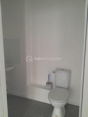 Local commercial - 24 m² - 1 pièce