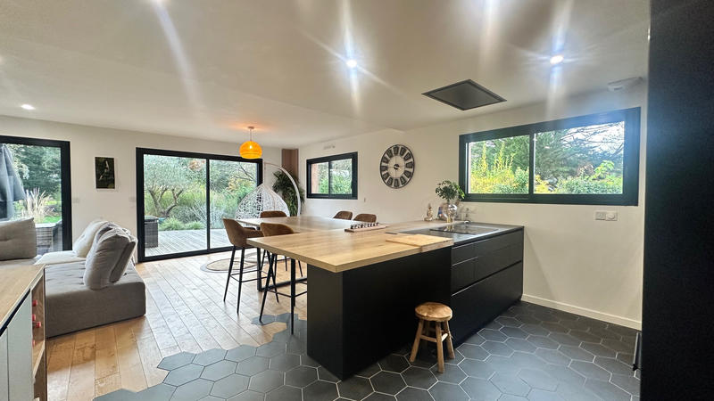 Maison - 122 m² - 5 pièces