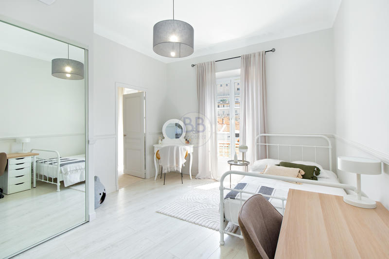 Appartement - 122 m² - 5 pièces