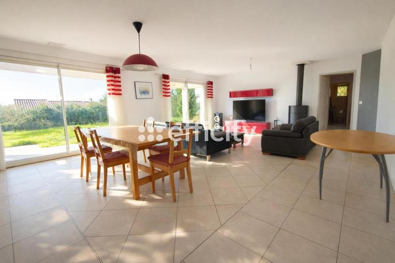 Villa - 137 m² - 5 pièces