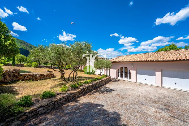 Villa - 145 m² - 7 pièces