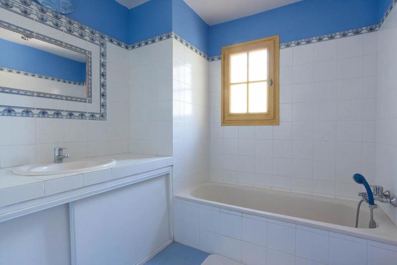 Mas - 162 m² - 10 pièces