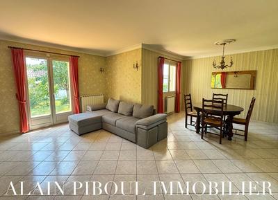 Maison traditionnelle - 107 m² - 4 pièces