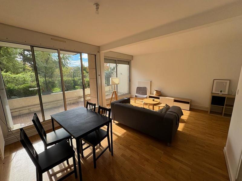 Appartement - 72 m² - 3 pièces