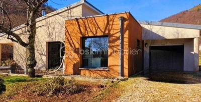 Maison - 102 m² - 5 pièces