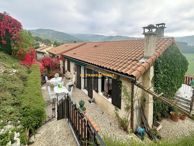 Maison - 145 m² - 4 pièces